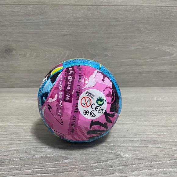 SALE - LOL surprise remix rock dolls - Picture 3 of 4